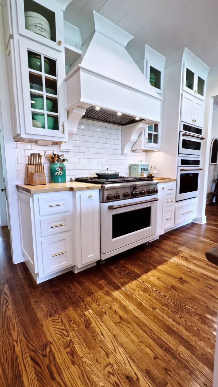 Kitchen 4
