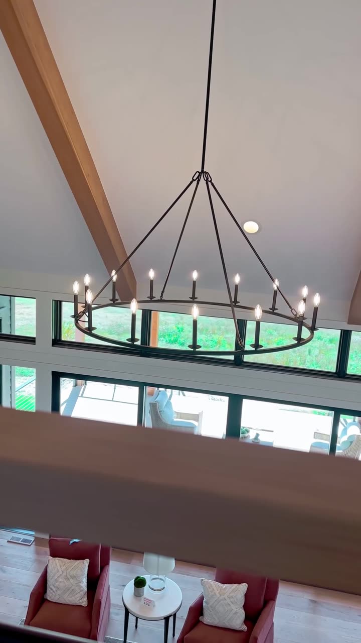 Chandelier 2